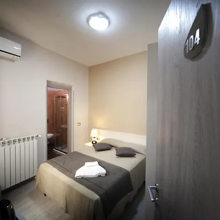 Alojamento de Acomodação e Pequeno-almoço La Residenza Di Michelangelo 3*